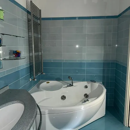 Torretta 4 - Immobili E Soluzioni Rent דירה *