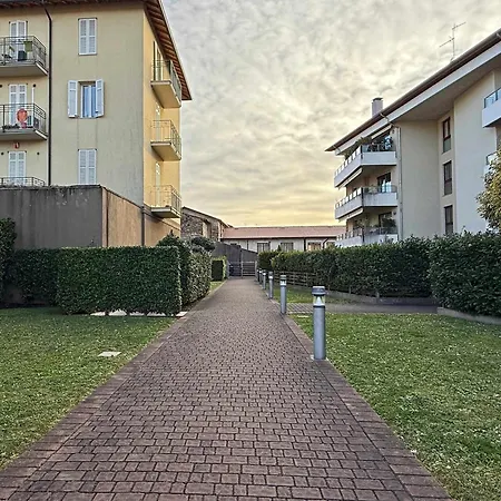 Torretta 4 - Immobili E Soluzioni Rent * Бергамо